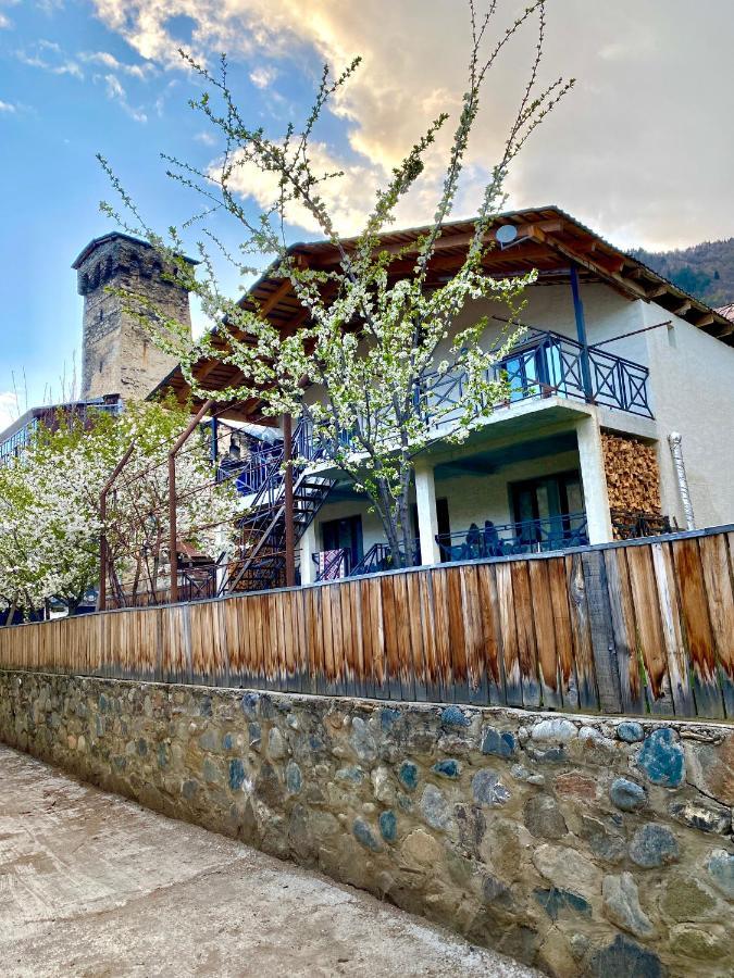 Guest House ,, Memory" Mestia Exterior photo
